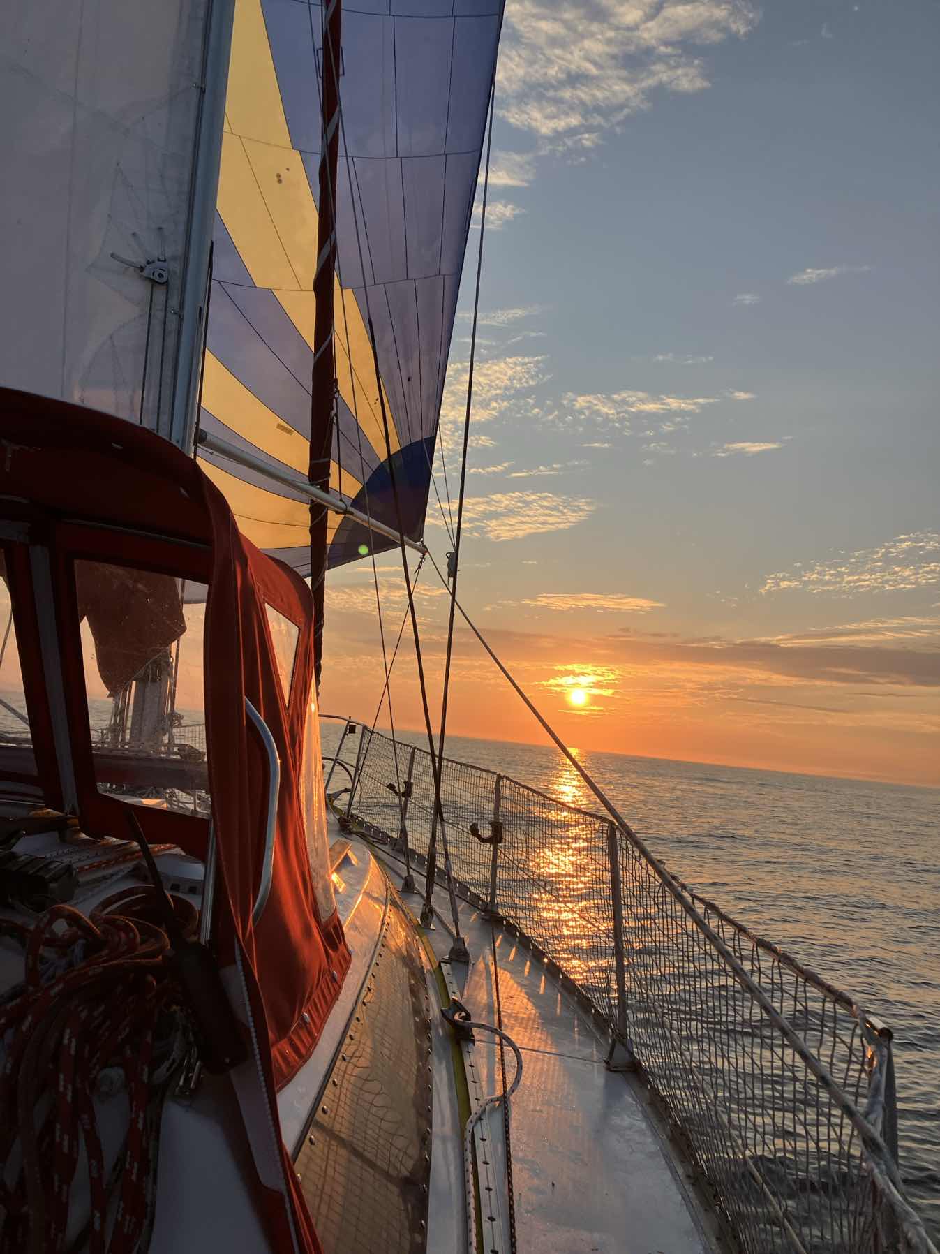 St-Laurent 400 leg1_66C45C7B-9604-4D15-A7D0-1EAEC3BBF00C