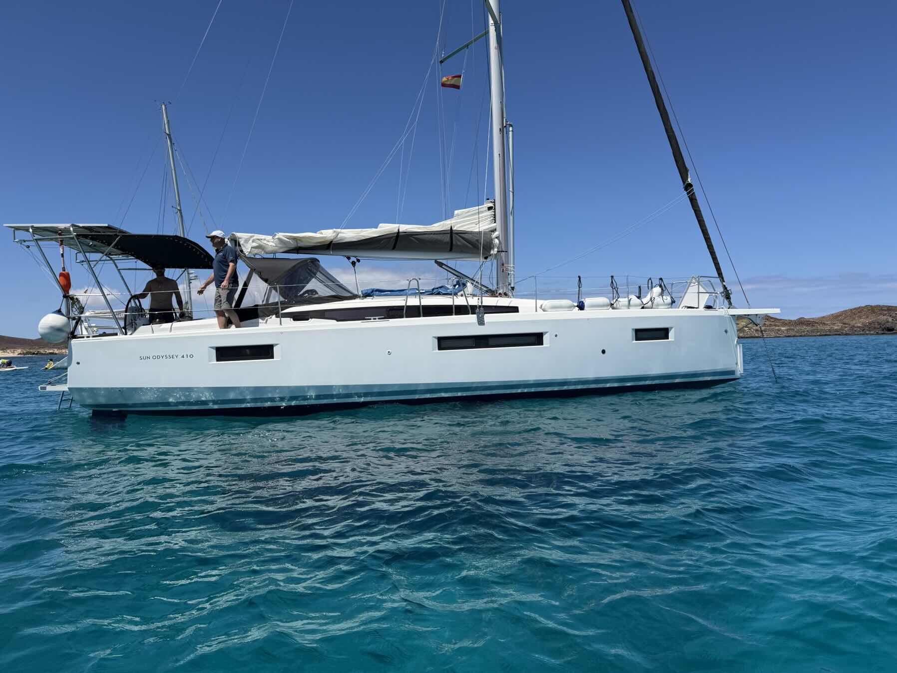 Voyage_794A79FD-800E-47A5-B302-647B3A8F004C
