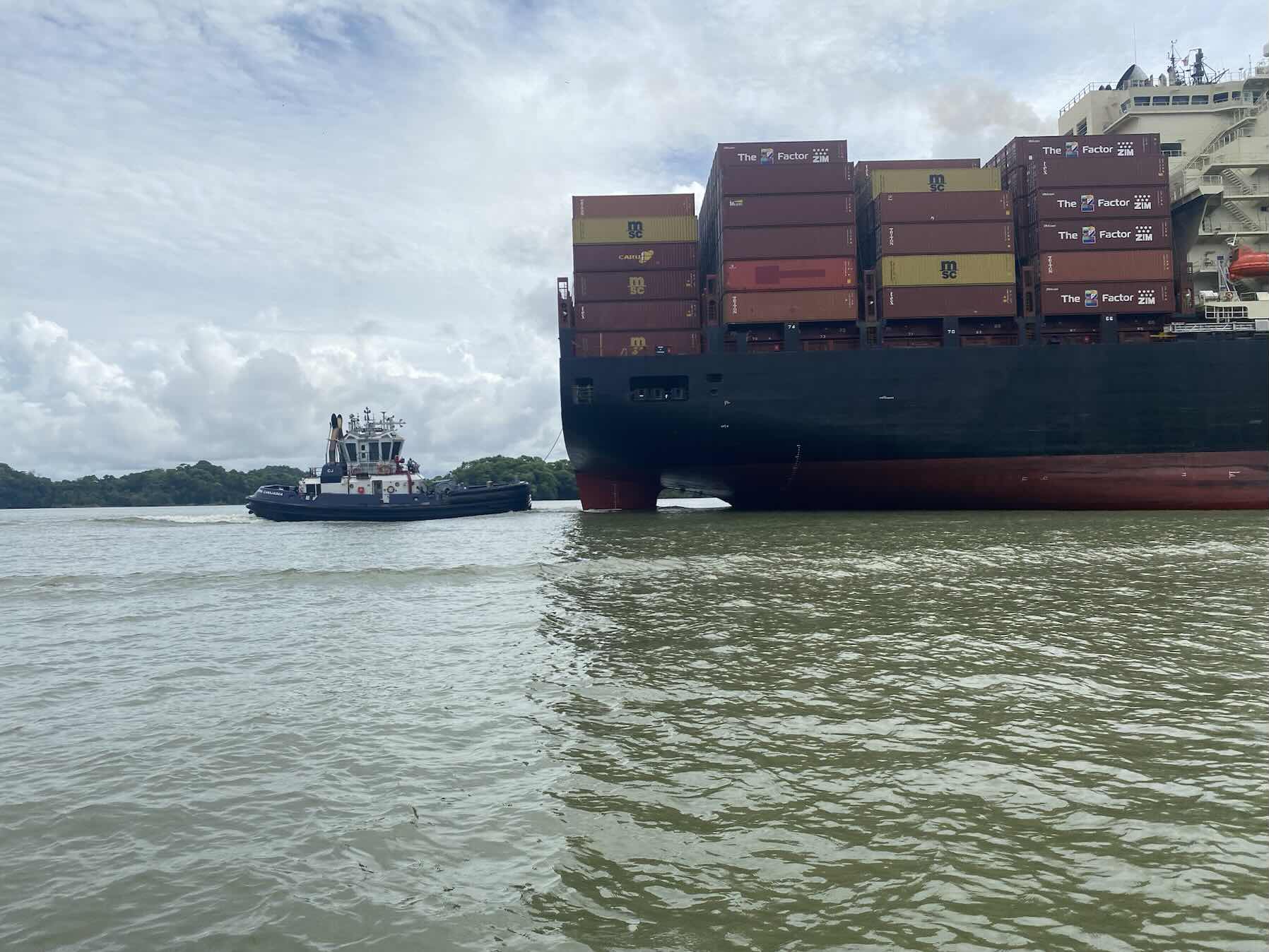 Crossing the Panama Canal_DDE4ADD2-B534-40EE-9D6C-ED0AC721F39B