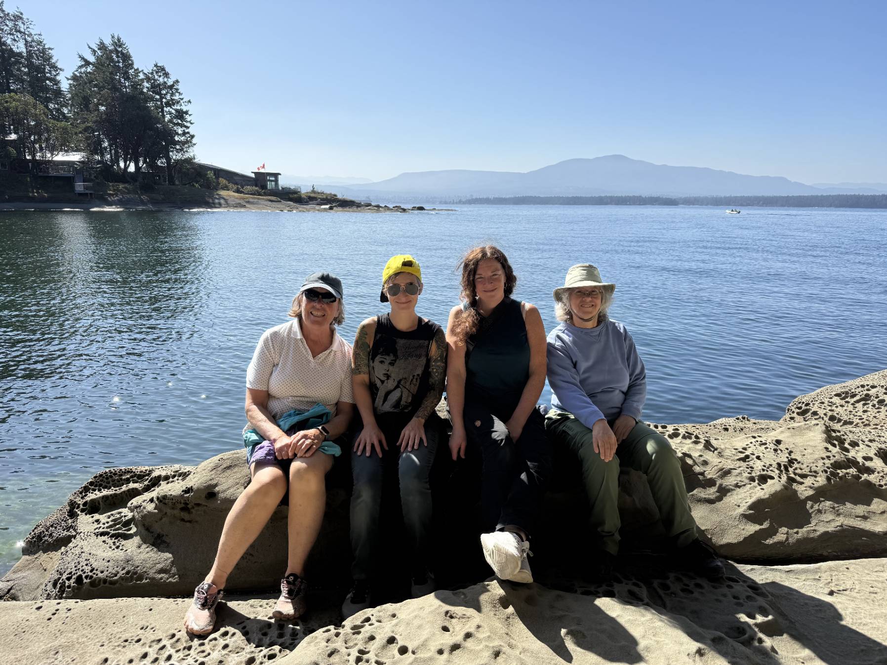 ladies sail to pilot bay_4F4961DB-792C-4089-82F6-6DB4203AF50B