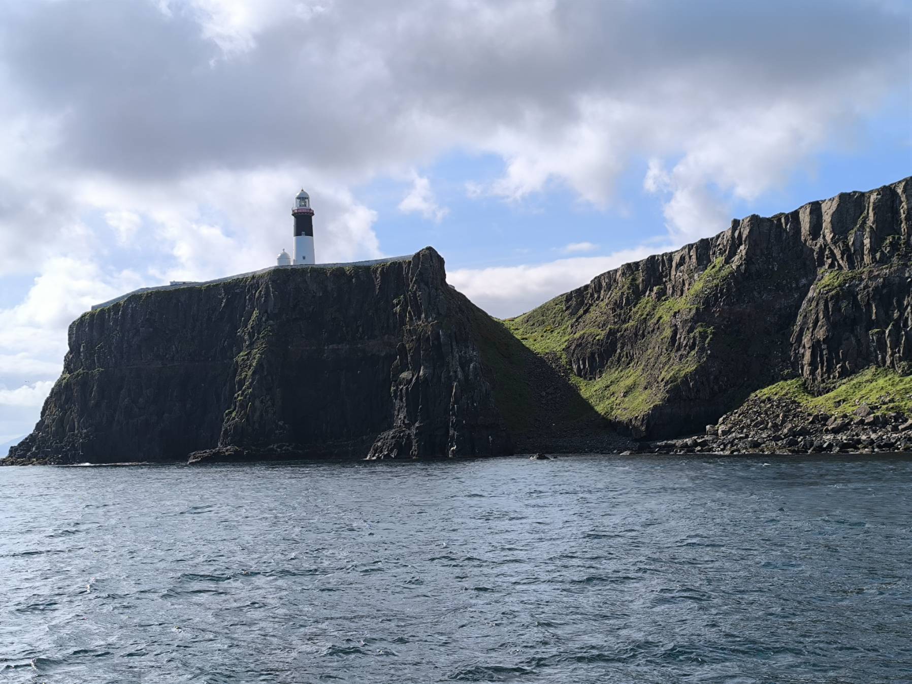 Tour Boat at Rathlin Island _34ADF152-4500-4292-8A19-36001CF94188