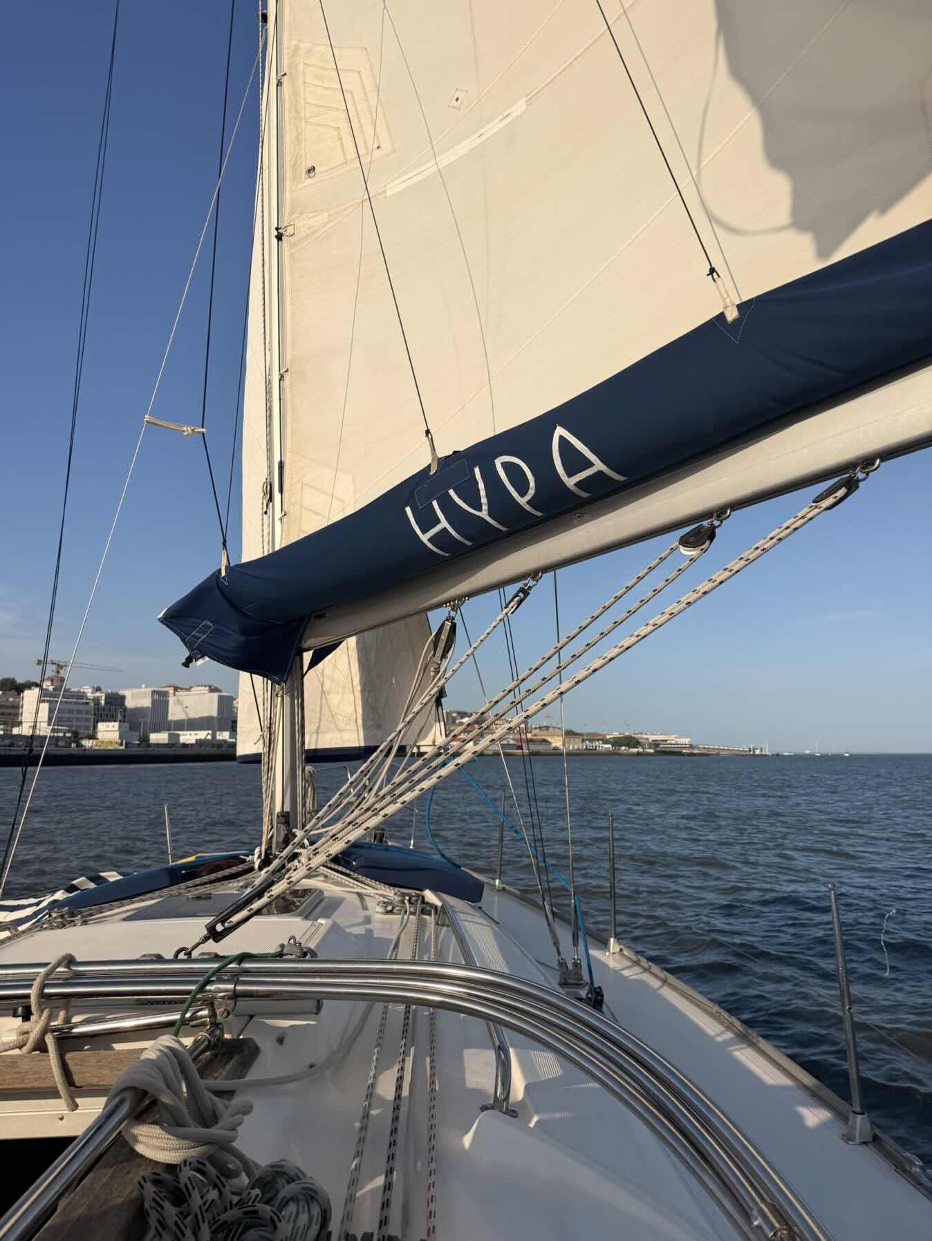 Lisboa harbour sail_D2567E1C-E388-4F0C-AB5A-1524FD0F2E89