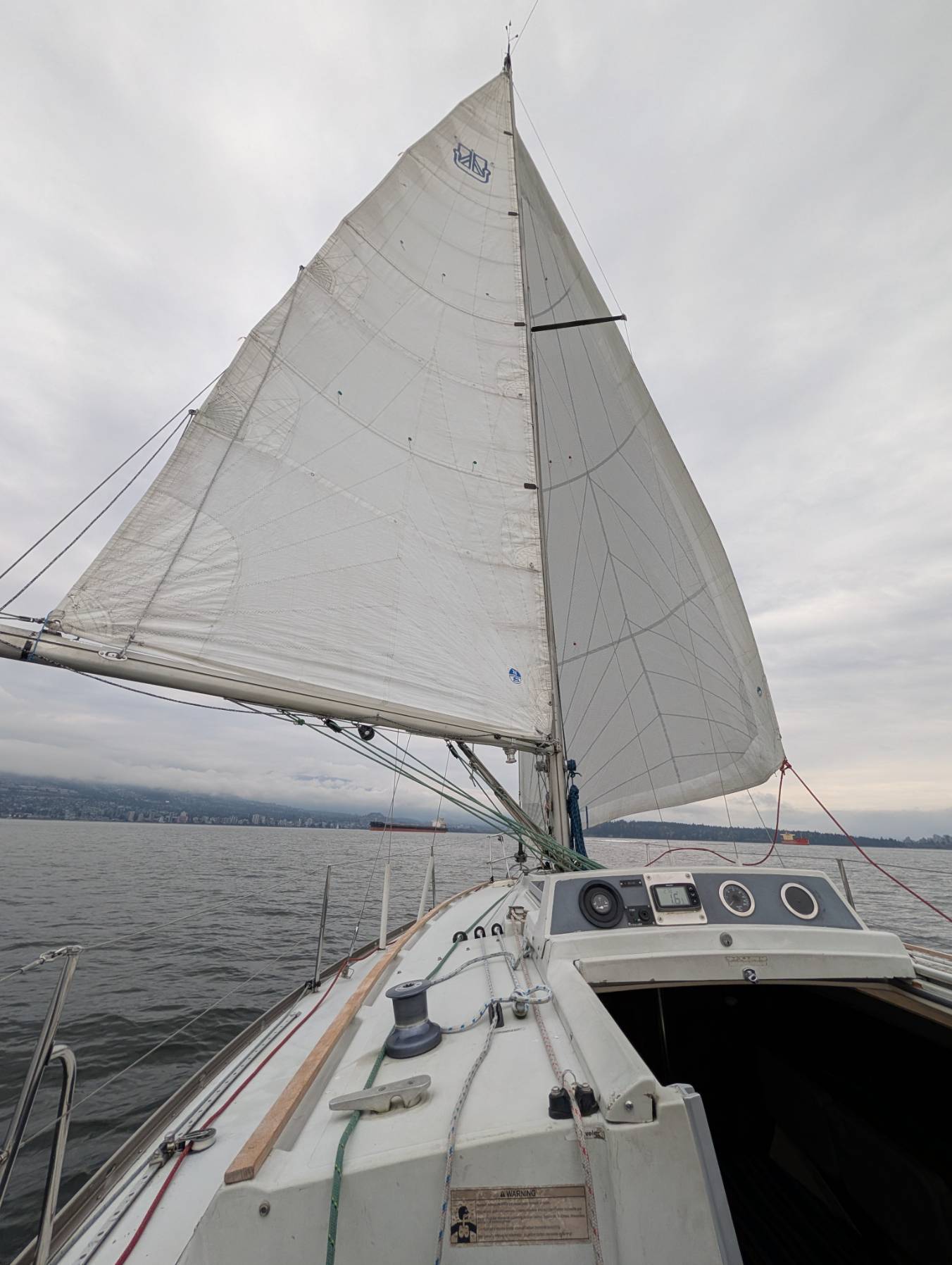 Day sail in English Bay_B2DDA398-CE34-4636-B7B4-03335DAD2050