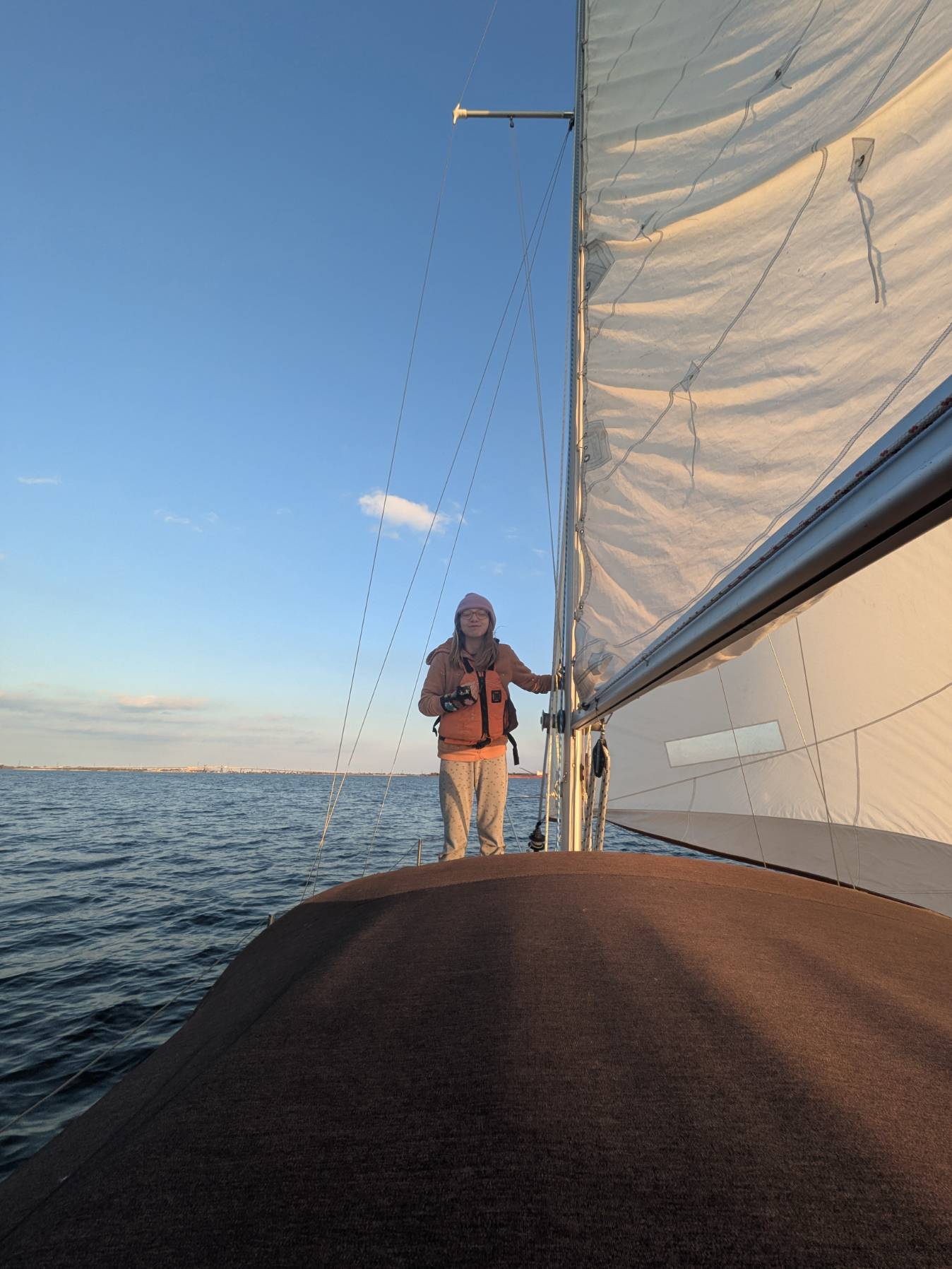 November evening harbour sail_8873BDD9-1431-4FAD-B232-10B269082BCD