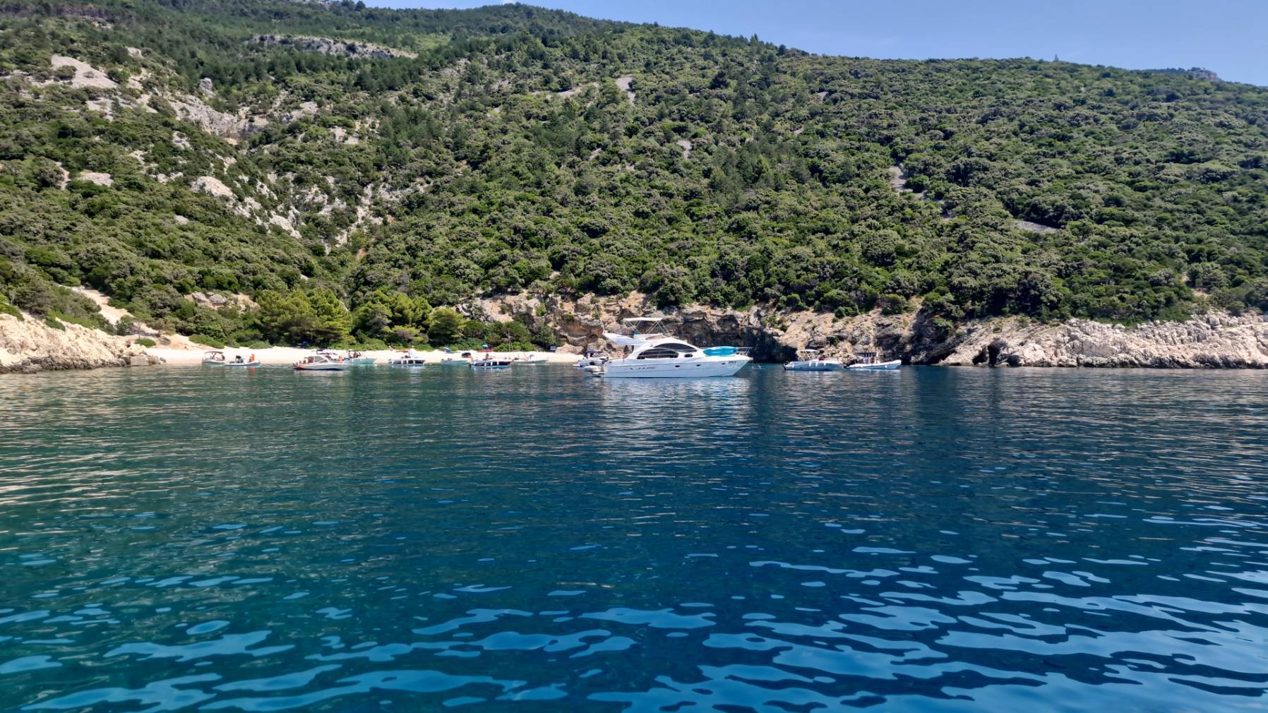3rd day in croatia with amorgos_E7F1C64F-8359-4AFD-918C-E0996E0A13CC