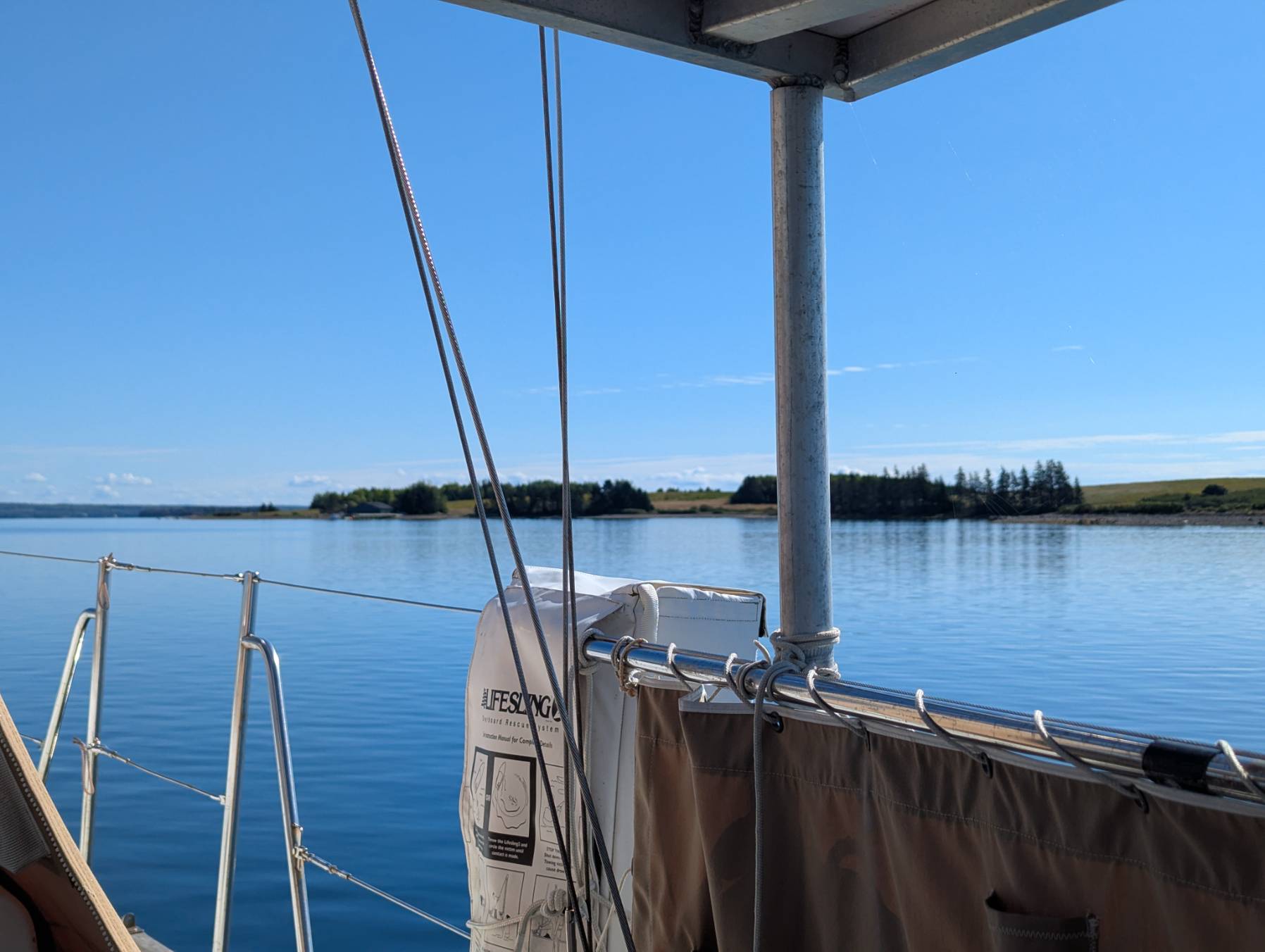 Motoring Across Mahone Bay_592CD31B-3F00-4A7F-ACDF-02855158F0C3