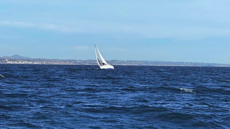 Voyage photo from 25° Keel