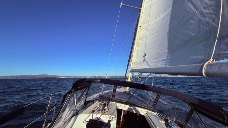 Voyage photo from 25° Keel