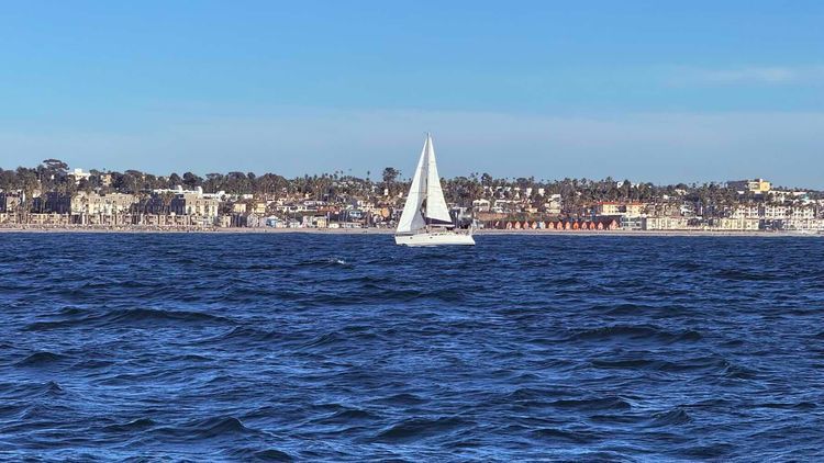 Voyage photo from 25° Keel