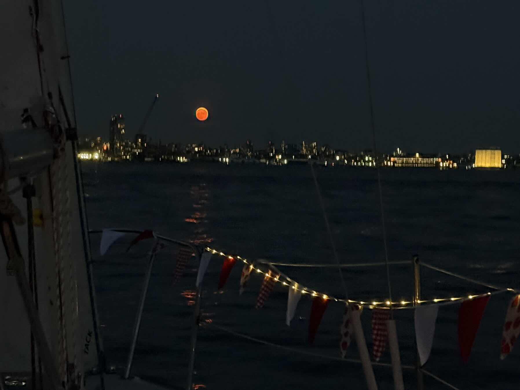 Full Moon Sail_DEA41258-9021-4CE0-96AF-9F0D9F6EFABD