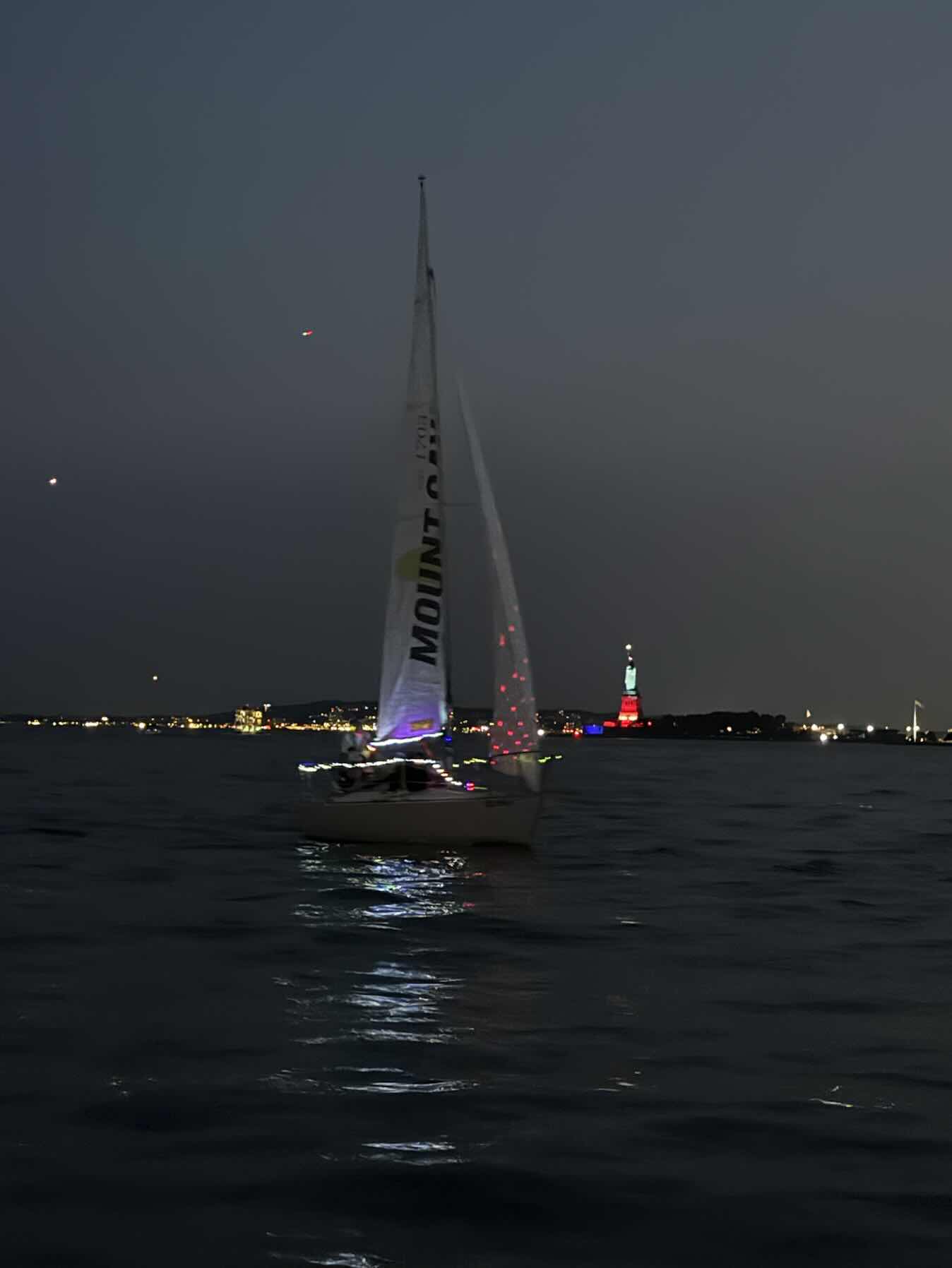 Full Moon Sail_F1C54196-2858-4C2A-A7BA-34EBC312D9D1