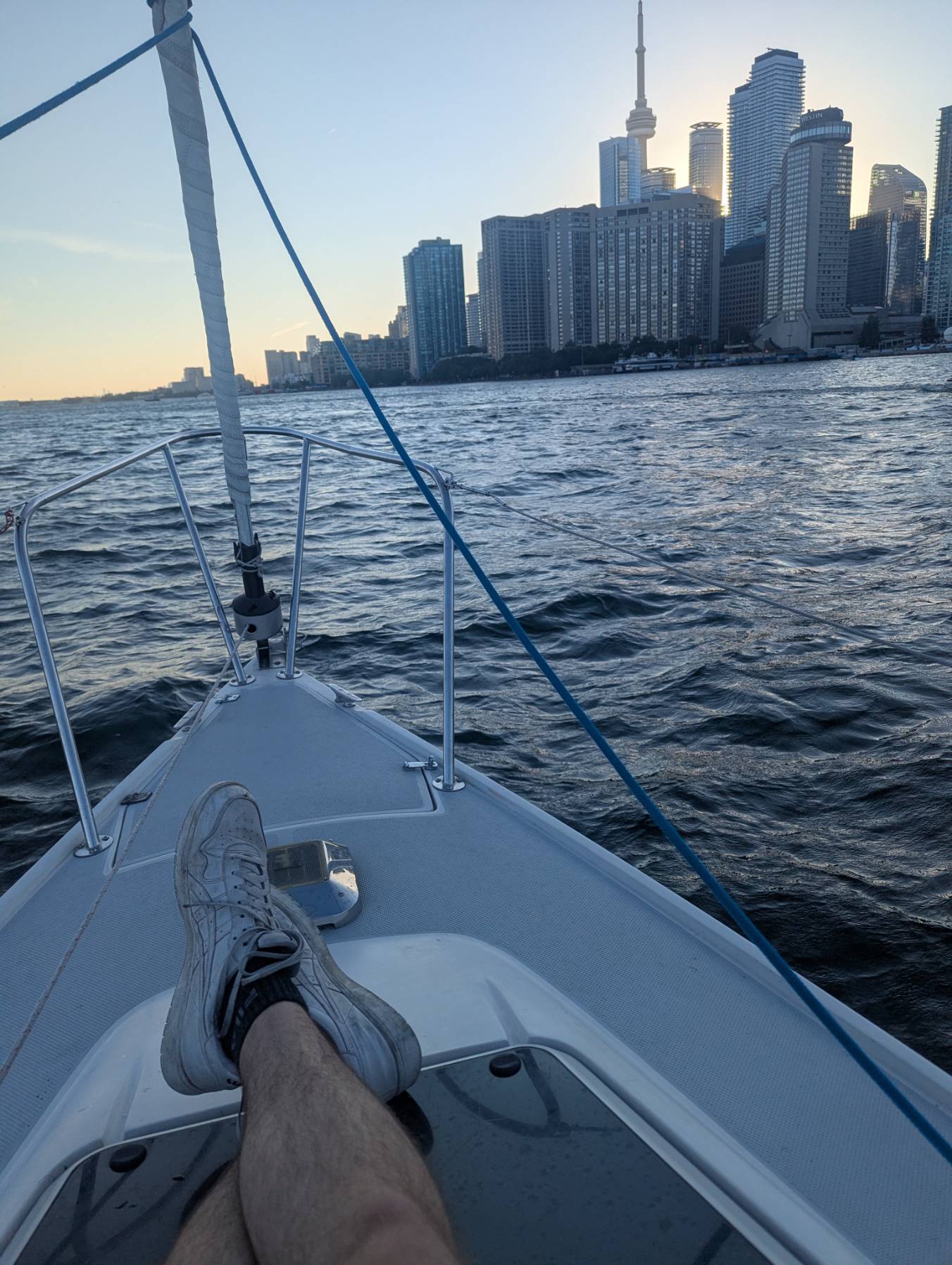 Boat4u sail around island_4047267E-EDE3-4E8F-A145-32E77ECD938E