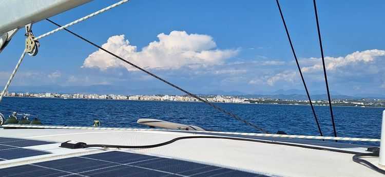 Voyage photo from Sazan Island to Durres