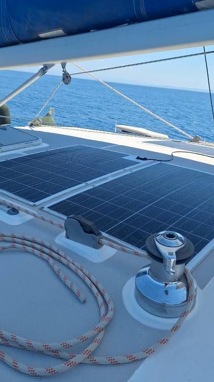 Voyage photo from Sazan Island to Durres