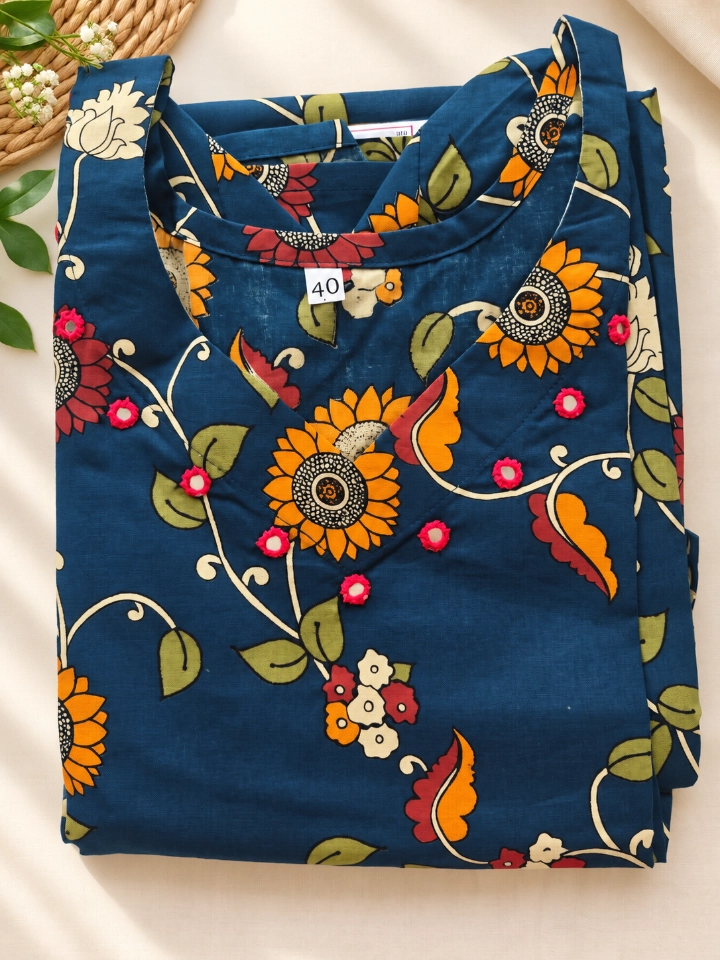 HLDESIGNS Women's Blue Floral Print Straight Kurti