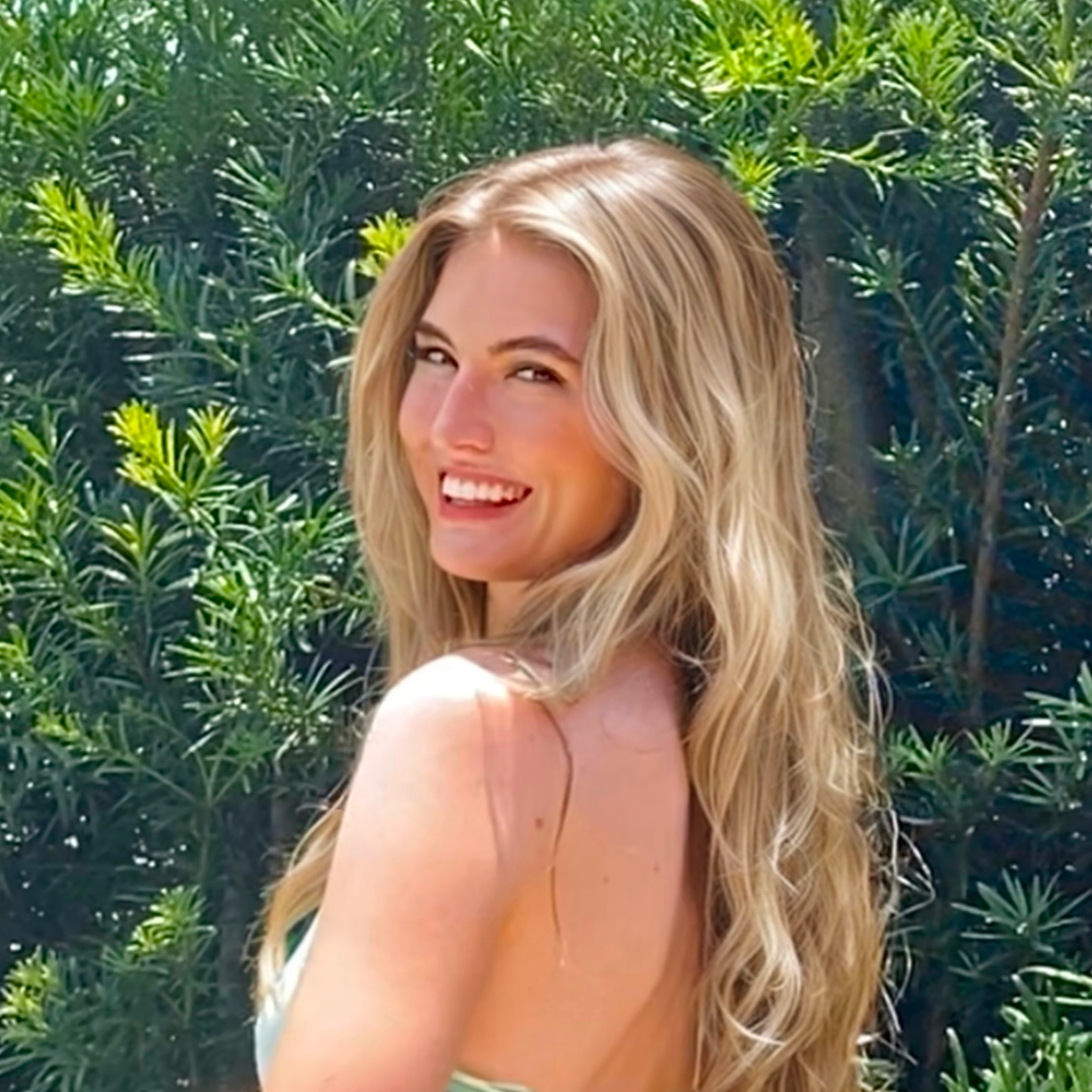 Jenna Hunter