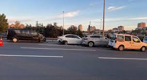 TEM Otoyolu’nda Felaket: Zincirleme Kaza Trafiği Tamamen Kilitledi