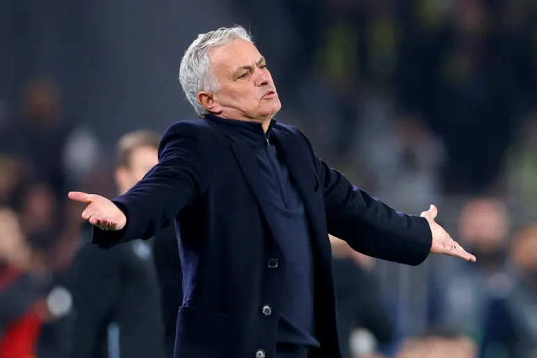 José Mourinho’nun UEFA Şampiyonlar Ligi’nde Karanlık Gecesi: “Gecenin Asisti” Şaşkınlık Yarattı