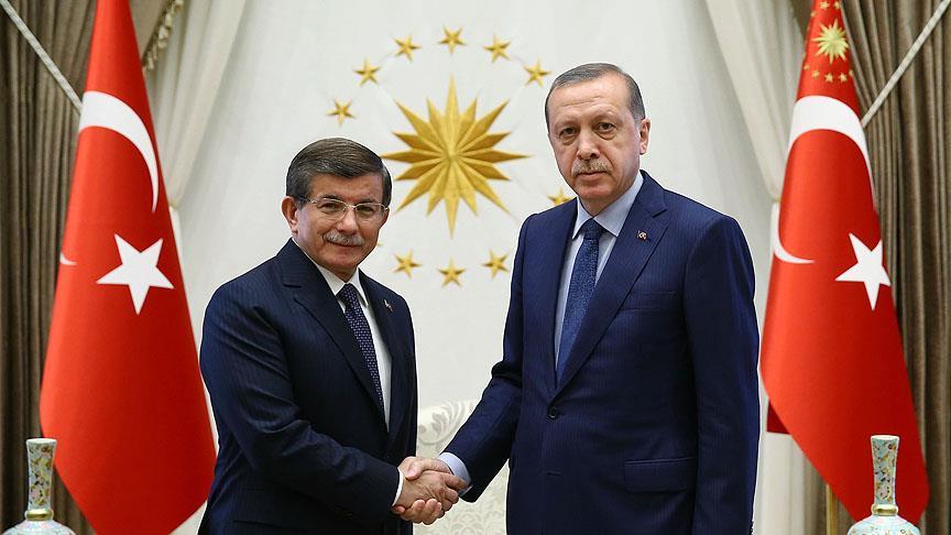 Davutoğlu: “Devlet dardaysa gelirim, ama vitrin görevi kabul etmem”