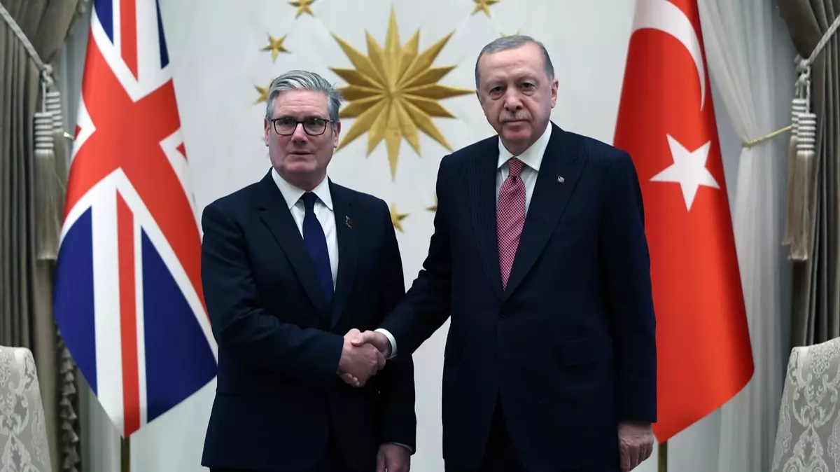 Türkiye ile İngiltere arasında tarihi savunma anlaşması!