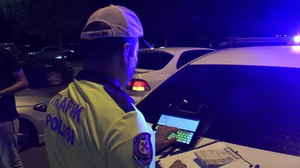 Aksaray’da Flaş Gelişme: Trafik Polislerine Saldıran 3 Kişi Tutuklandı