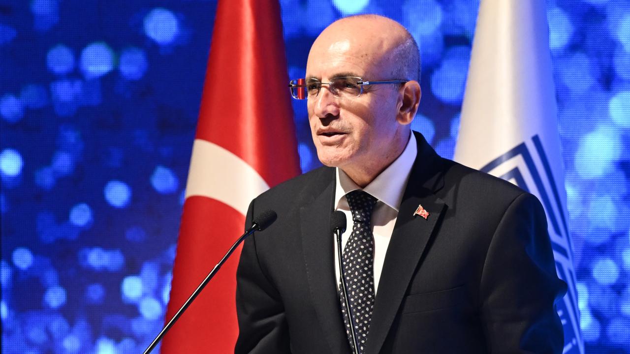 Enflasyon %20-25 Bandına Ulaşmak Zor’: Mehmet Şimşek’ten Çarpıcı Açıklama