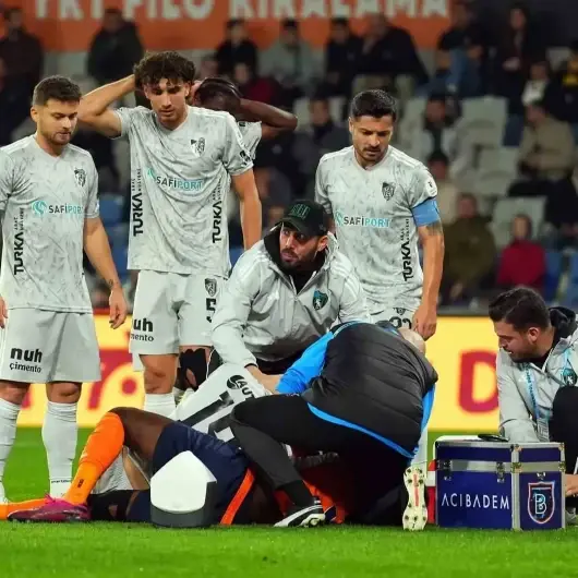 Süper Lig’de Korkutan Çarpışma: Serdar Dursun Kafasından Yaralandı, Kanlar İçinde Kaldı!