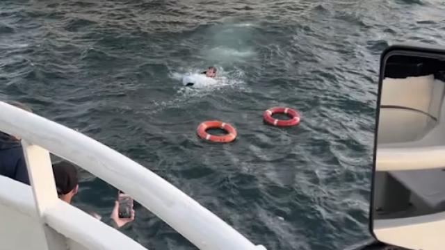 Üsküdar’da Feribottan Denize Düşen Yolcu Son Anda Kurtarıldı