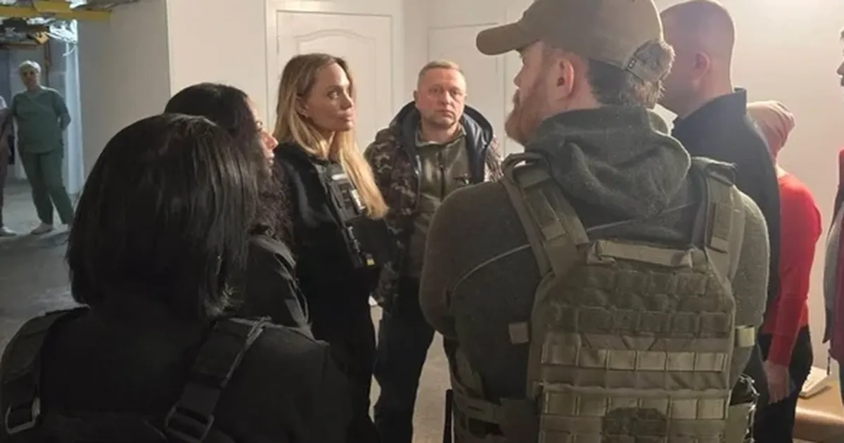 Angelina Jolie’nin Ukrayna Ziyareti Beklenmedik Olayla Gölgelendi