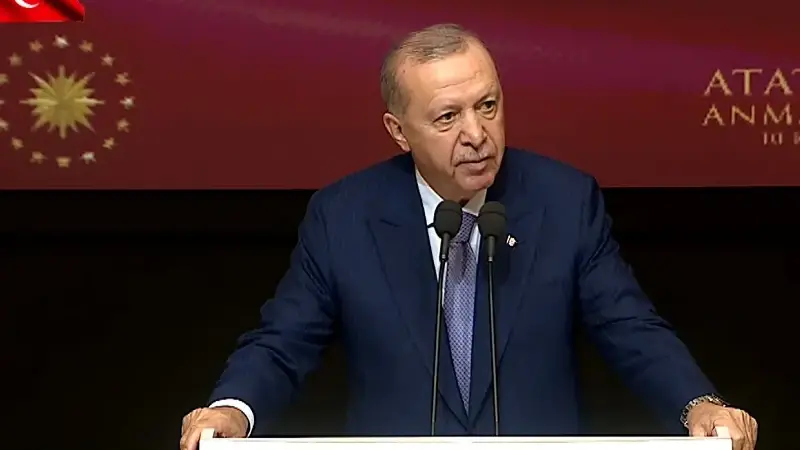 Erdoğan: “Eli Sopalı Düşünce Özgürlüğü Olmaz”