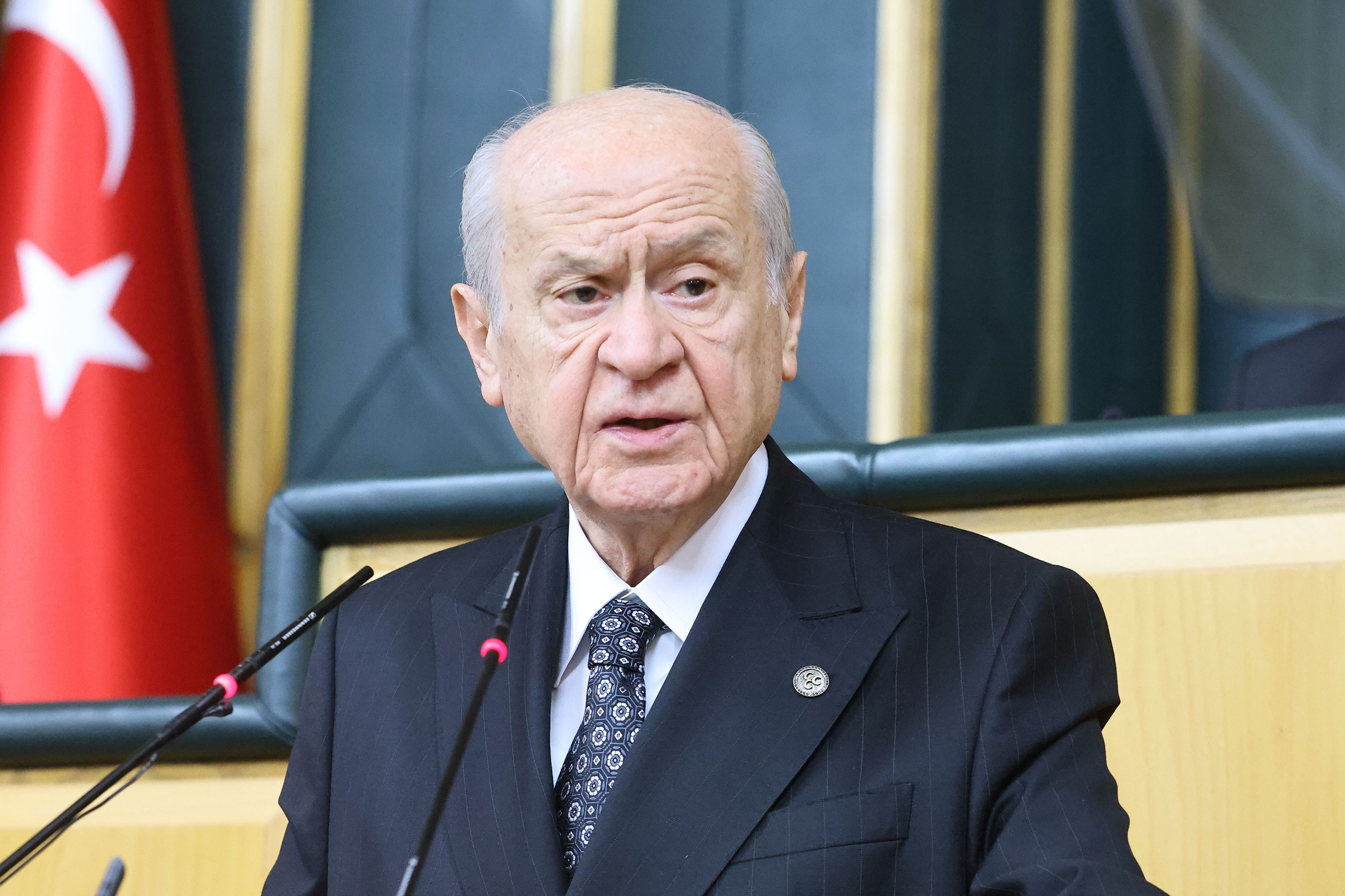 Bahçeli’den Dervişoğlu’na Sert Tepki: “Söyleyene Bakıyorum Adam mı?”