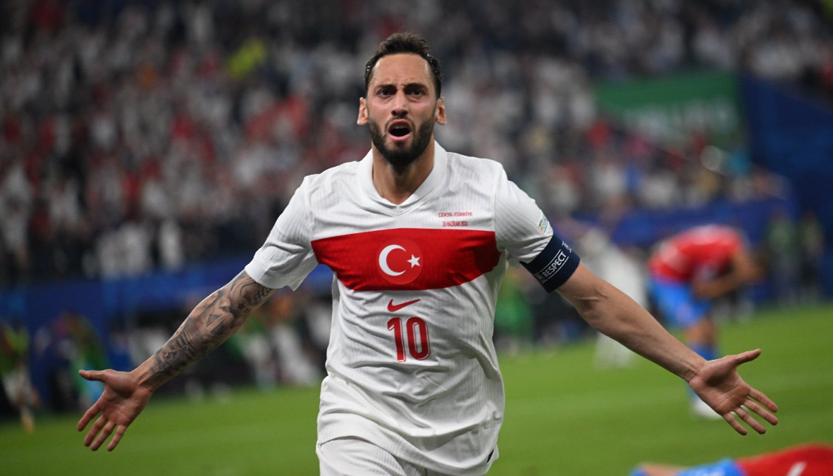 İspanya Maçı Öncesi Milli Takımda Şok: Hakan Çalhanoğlu Kadrodan Çıkarıldı