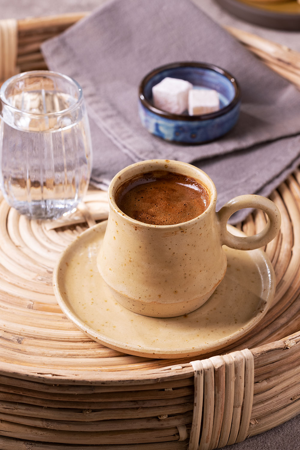 Beyoğlu’nda İğrenç İddia: Kahve Yerine Deterjan İçirildi