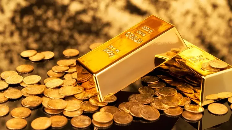 Altında Yön Arıyor: Federal Reserve Faiz İndirimi Beklentisi Altın Fiyatını Etkiliyor