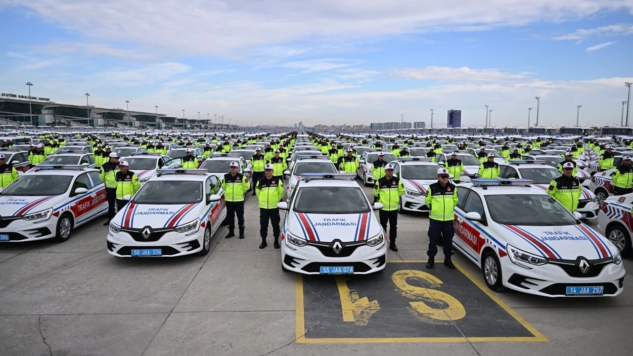 Güvenlikte Büyük Dönüşüm: 9 Bin 200 Araç Sahaya İndi