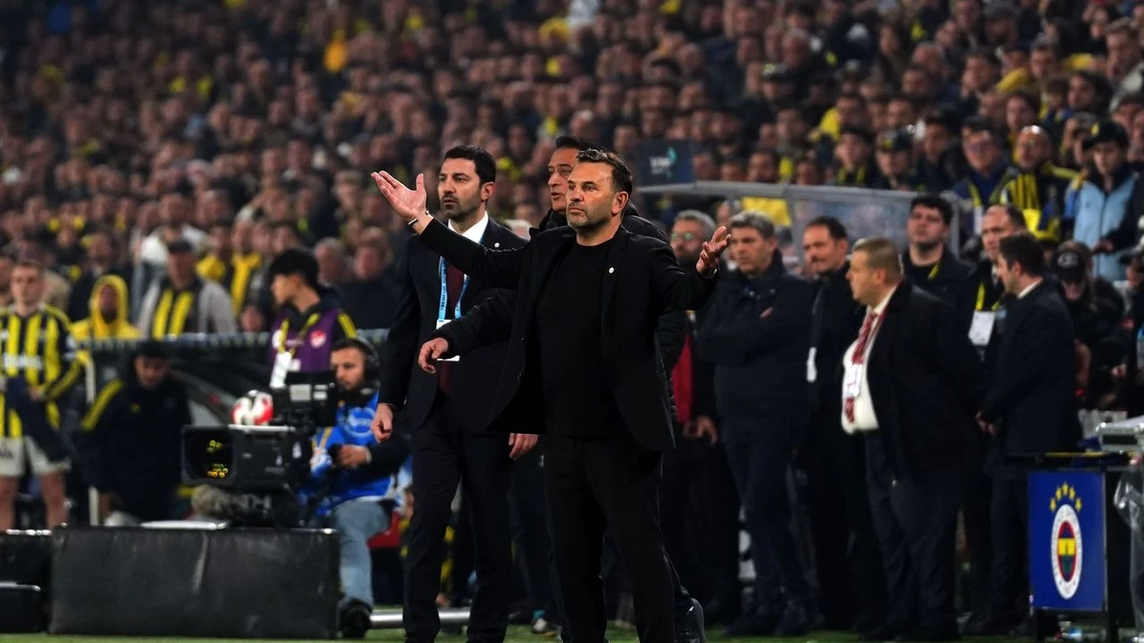 Okan Buruk ve Derbi Sonrası “Hakem Maçın Önüne Geçti”