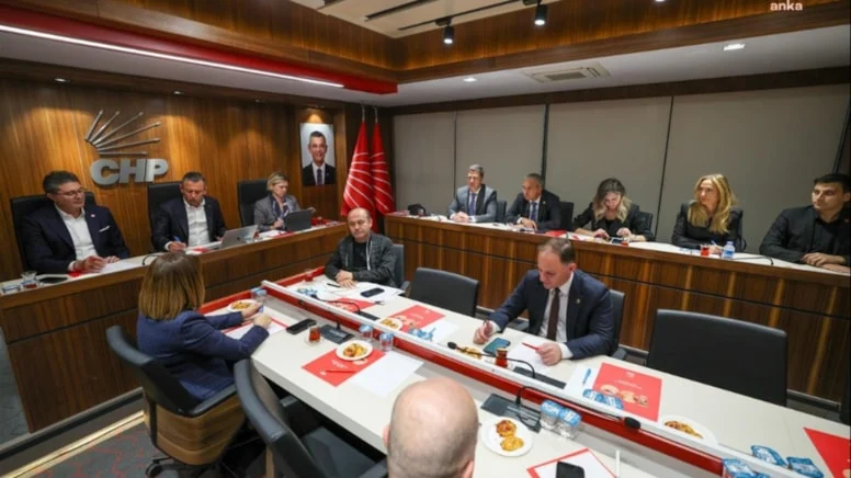 CHP’de Gözler Yarına Çevrildi: Yeni Gölge Kabine İlk Kez Açıklanacak