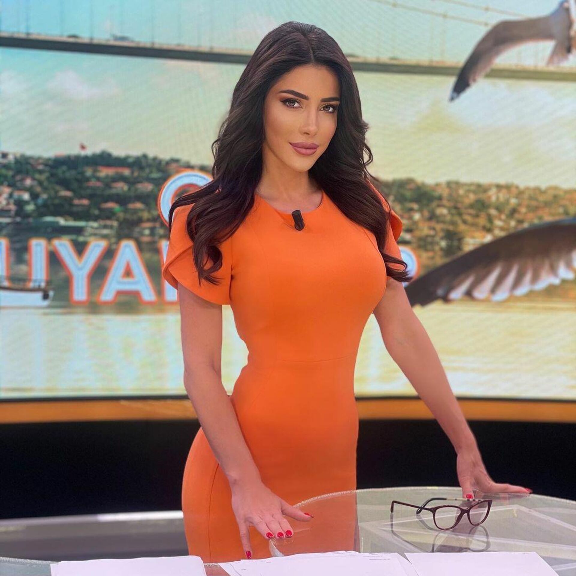 Ela Rümeysa Cebeci’nin Canlı Yayındaki “Bu Bütün Çeşitler İçin Geçerli Mi?”