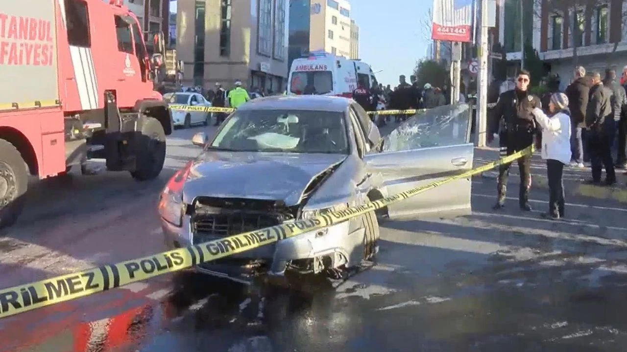 Şişli’de Ters Yönden Gelen Otomobil Yayalara Çarptı