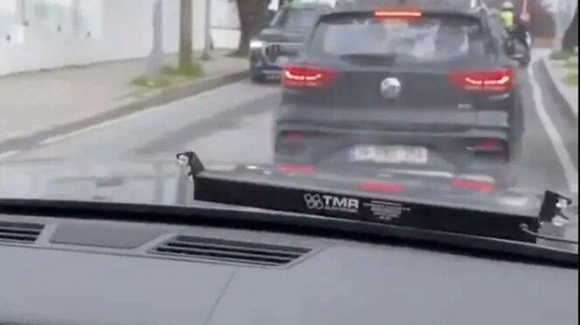 Acun Ilıcalı’nın “Çakarlı Aracı” Tartışma Yarattı