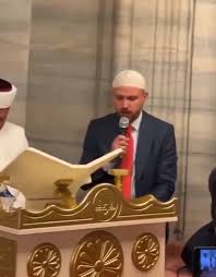 Bilal Erdoğan Şehzadebaşı Camii’nde Kur’an-ı Kerim Okudu