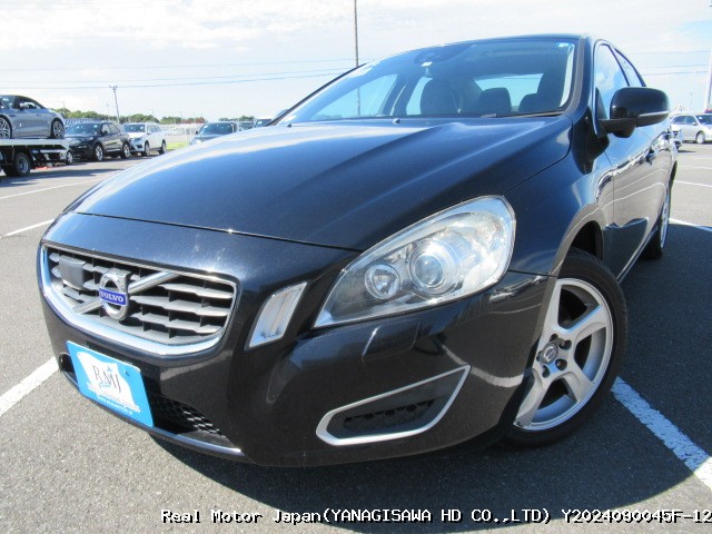 2013 VOLVO S60