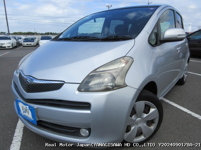 2005 TOYOTA RACTIS