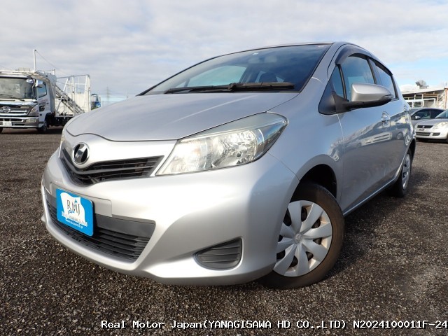2014 TOYOTA VITZ