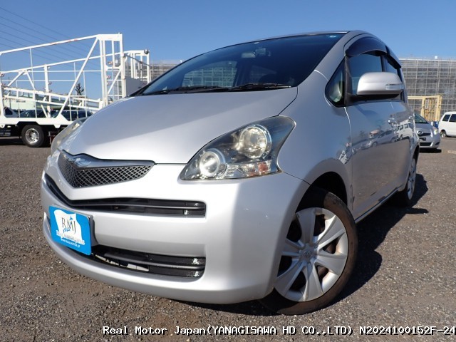 2010 TOYOTA RACTIS