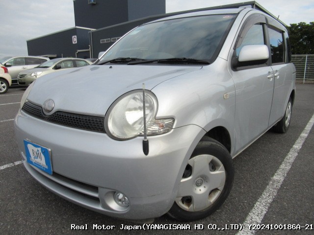 2004 TOYOTA SIENTA