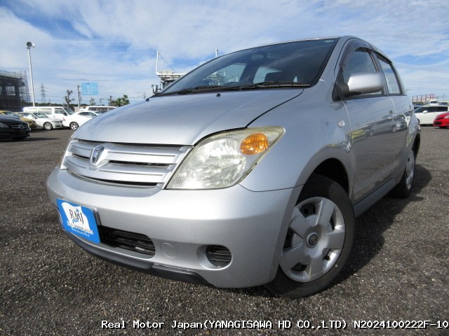 2003 TOYOTA IST