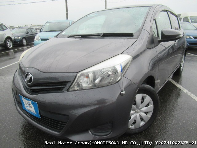 2011 TOYOTA VITZ