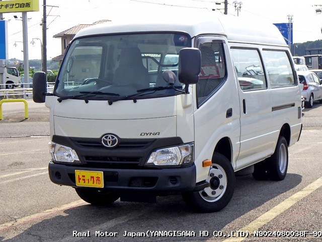 2017 TOYOTA DYNA