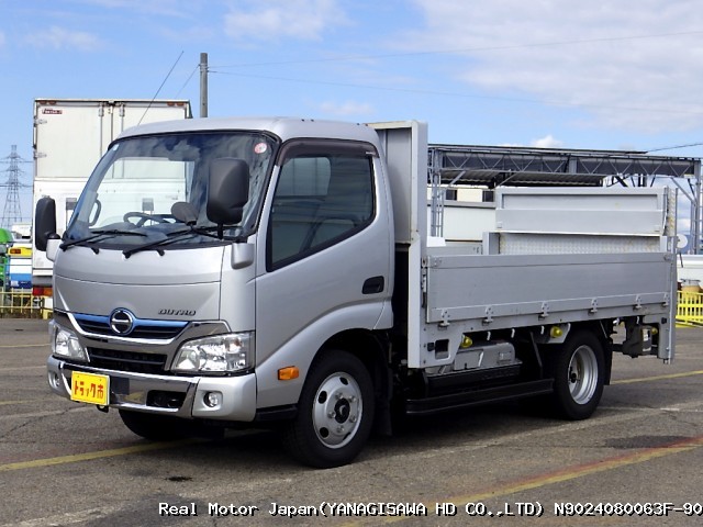 2018 HINO DUTRO